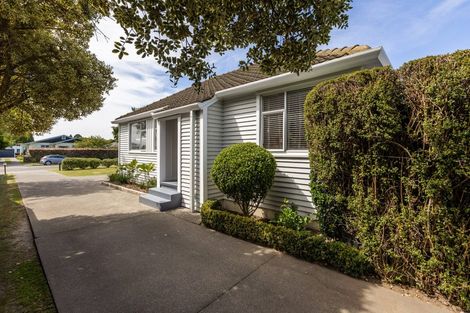 Photo of property in 9 Hammond Road, Taradale, Napier, 4112