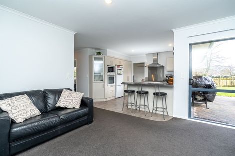 Photo of property in 35 Farringdon Avenue, Rototuna North, Hamilton, 3210