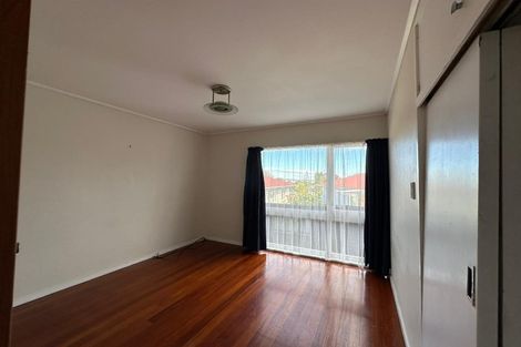 Photo of property in 89 Gossamer Drive, Pakuranga Heights, Auckland, 2010