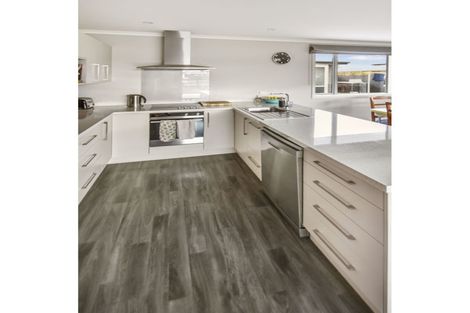 Photo of property in 20 Lakeland Avenue, Twizel, 7901