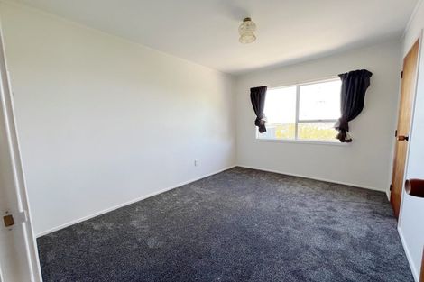 Photo of property in 17 Sumich Place, West Harbour, Auckland, 0618