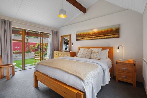 Photo of property in 16 Langstone Place, Chatswood, Auckland, 0626