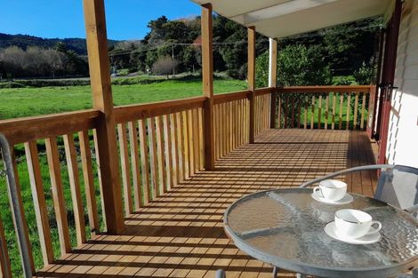 Photo of property in 4 Cemetery Road, Kuaotunu, Whitianga, 3592