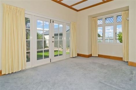 Photo of property in 7 Aroha Street, Takaro, Palmerston North, 4410