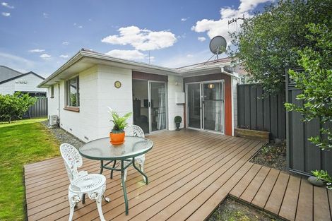 Photo of property in 2/34 Te Aute Road, Havelock North, 4130