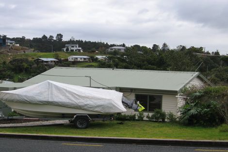 Photo of property in 66 Stillwater Crescent, Stillwater, Silverdale, 0993