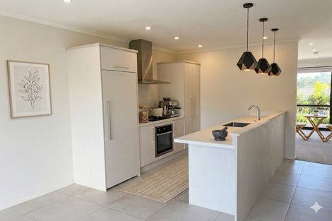 Photo of property in 39 Matairangi Avenue, Totara Heights, Auckland, 2105