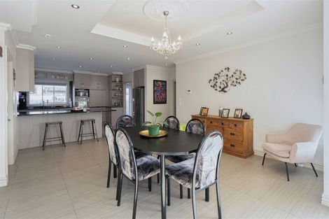 Photo of property in 15 Okarito Avenue, Levin, 5510