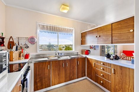 Photo of property in 35 Ramillies Place, Glenfield, Auckland, 0629