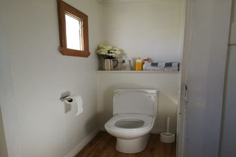 Photo of property in 14 Wyndham Street, Carterton, 5713