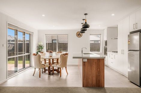 Photo of property in 143 Te Okuroa Drive, Papamoa, 3118