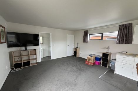 Photo of property in 23 Bell Road, Waiwhetu, Lower Hutt, 5010