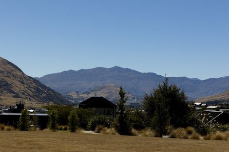 Photo of property in 31 Cappie Drive, Jacks Point, Queenstown, 9371