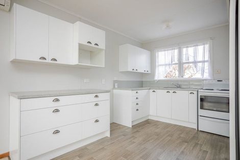 Photo of property in 9/25 Queen Street, Dannevirke, 4930