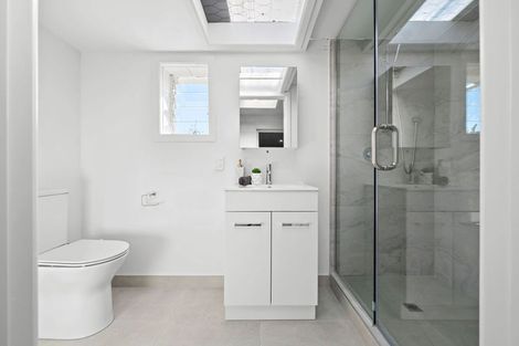 Photo of property in 8 Dalesford Street, Silverdale, Hamilton, 3216