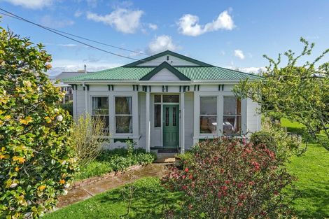 Photo of property in 27 Sackville Street, Martinborough, 5711