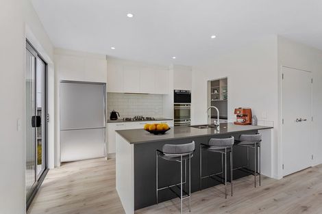 Photo of property in 20 Port Way, Rosehill, Papakura, 2113