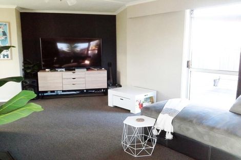 Photo of property in 11 Culzean Grove, Bell Block, New Plymouth, 4312