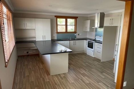 Photo of property in 307 Shakespeare Street, Leamington, Cambridge, 3432