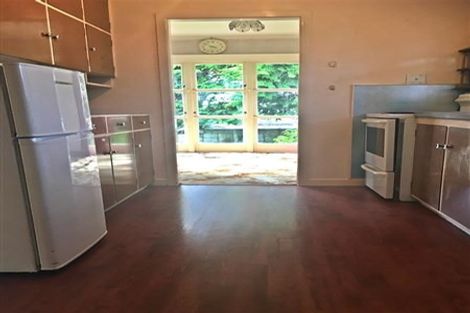 Photo of property in 128 Avondale Road, Avondale, Auckland, 1026