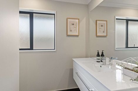 Photo of property in 27 Denimes Crescent, Rolleston, 7614