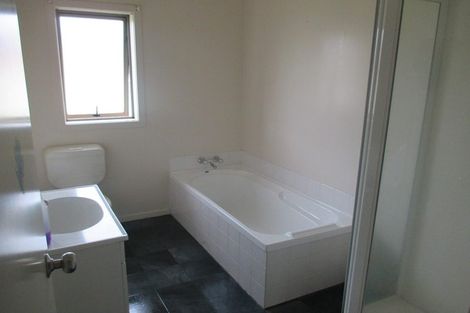 Photo of property in 6 Corsair Place, Melville, Hamilton, 3206