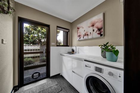 Photo of property in 24 Dillon Drive, Bell Block, New Plymouth, 4312