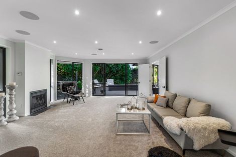 Photo of property in 15 Elliot Street, Riverhead, 0820