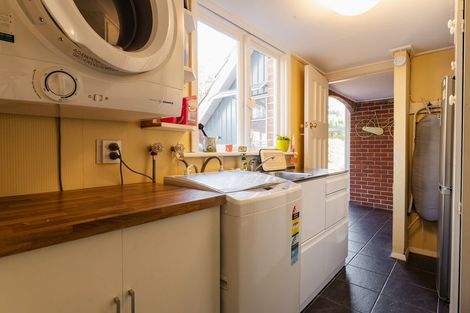 Photo of property in 24 Bangor Terrace, Kew, Dunedin, 9012