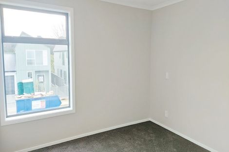 Photo of property in 25 Koreke Close, Kenepuru, Porirua, 5022