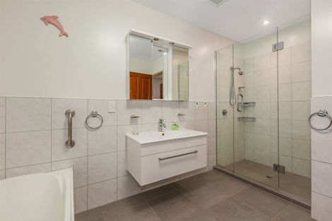 Photo of property in 9 Botany Lane, Whitby, Porirua, 5024