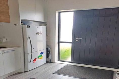 Photo of property in 136a Tiriwa Drive, Massey, Auckland, 0614