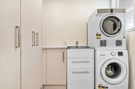 Photo of property in 70 Bassett Road, Johnsonville, Wellington, 6037