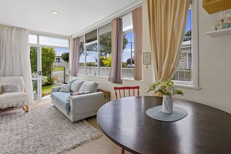 Photo of property in 1/114 Hynds Road, Gate Pa, Tauranga, 3112