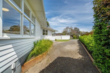 Photo of property in 27 Lynden Avenue, Hillcrest, Auckland, 0627