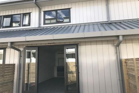 Photo of property in 3a/30 Westward Ho, Glen Eden, Auckland, 0602