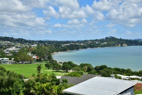 Photo of property in 18 Melandra Road, Stanmore Bay, Whangaparaoa, 0932