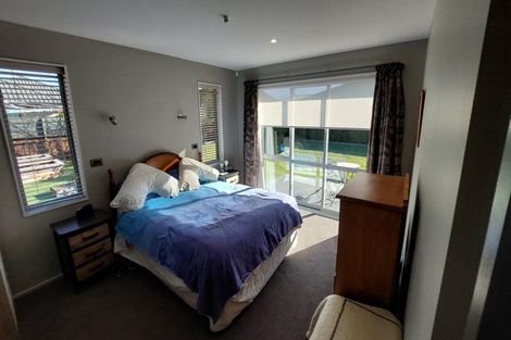 Photo of property in 5 Oak Tree Lane, Rangiora, 7400