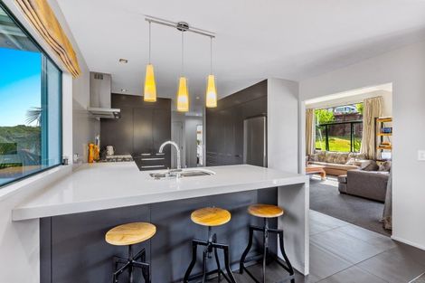 Photo of property in 34 Lagoon Way, West Harbour, Auckland, 0618