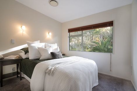 Photo of property in 1/23 Lake Road, Northcote, Auckland, 0627