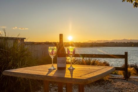 Photo of property in 56 Tahi Street, Mapua, 7005