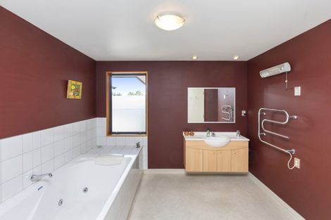 Photo of property in 60 Adderley Terrace, Kaiapoi, 7691