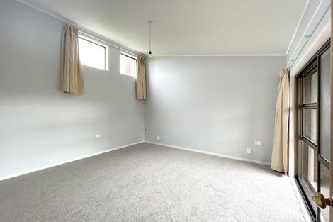 Photo of property in 69 Sunny Crescent, Huapai, Kumeu, 0810
