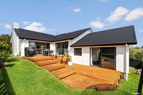 Photo of property in 23 Stockyard Crescent, Pukekohe, 2120