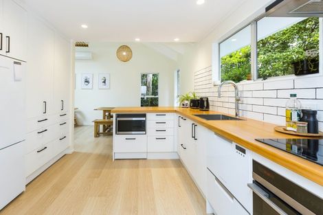 Photo of property in 23a Heretaunga Square, Silverstream, Upper Hutt, 5019