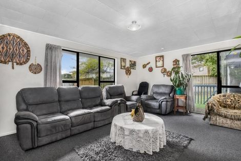 Photo of property in 2/63 Palmers Road, Clendon Park, Auckland, 2103