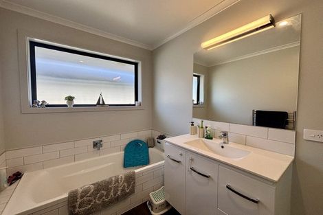 Photo of property in 9 Korimako Place, Coastlands, Whakatane, 3120
