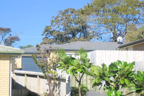 Photo of property in 7 Midhurst Avenue, Henderson, Auckland, 0612