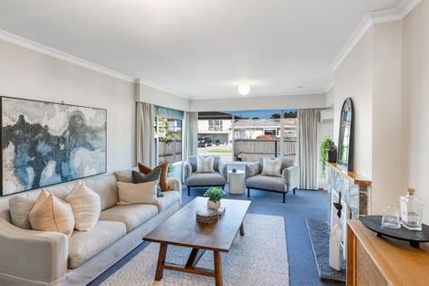 Photo of property in 2/4 Lansbury Avenue, Strowan, Christchurch, 8052