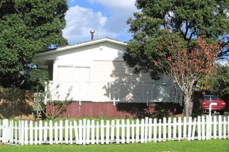 Photo of property in 14 Almay Place, Clover Park, Auckland, 2019